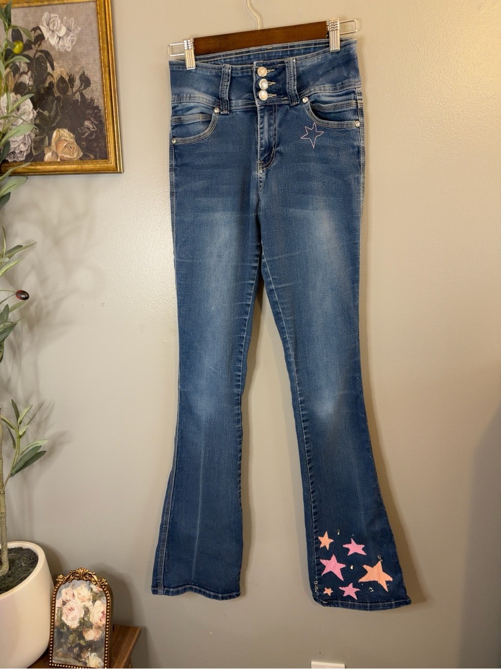 Jack David Juniors Size 5 Flare Jeans Star Embroidered Painted Stretch Denim - Picture 3 of 10